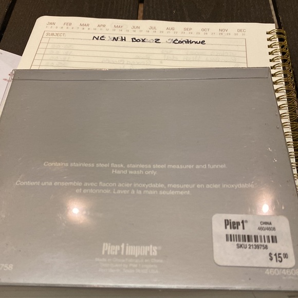 Flask and discreet clutch bag that you had to drink to get through the night - Picture 4 of 7